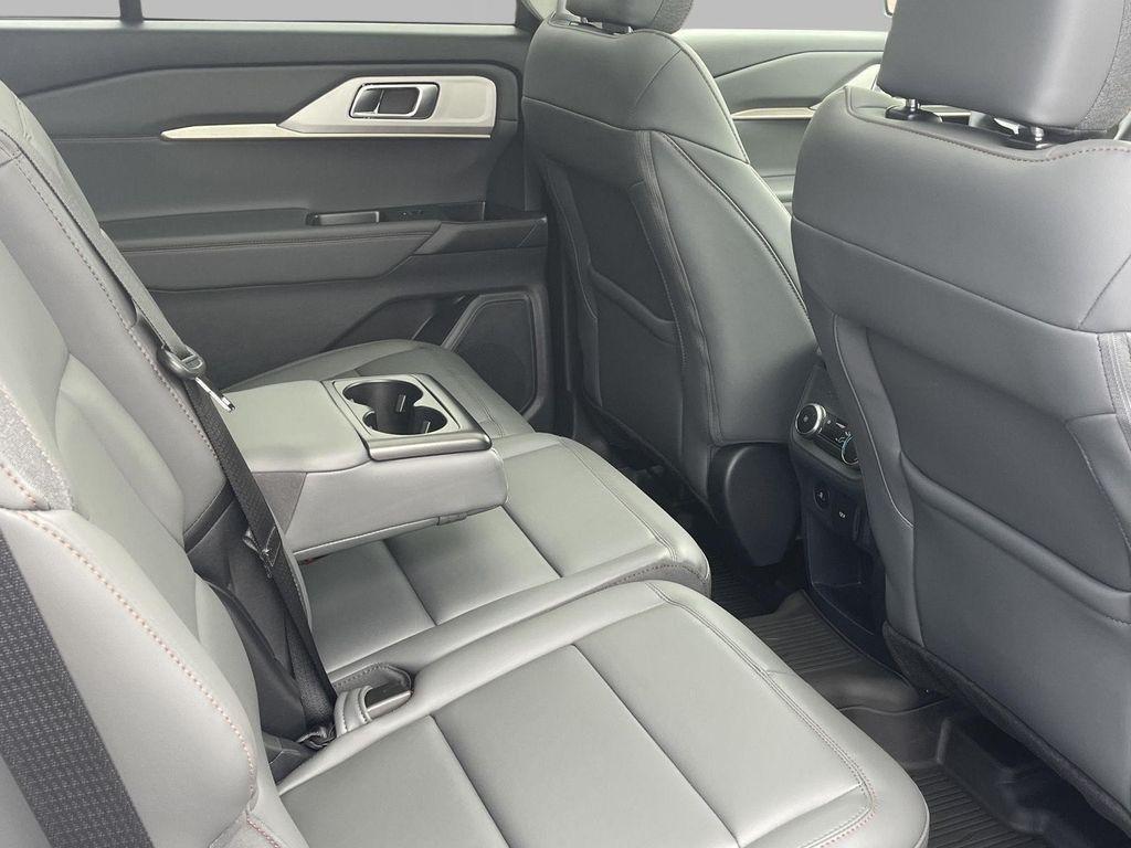 new 2025 Ford Explorer car, priced at $47,677