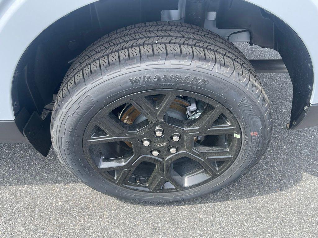 new 2025 Ford Maverick car, priced at $35,007