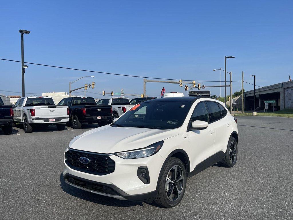 new 2025 Ford Escape car, priced at $34,695