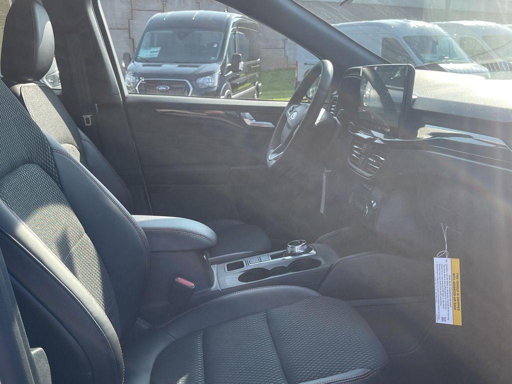 new 2025 Ford Escape car, priced at $34,695