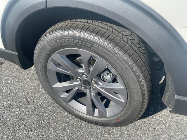 new 2025 Ford Explorer car, priced at $46,607