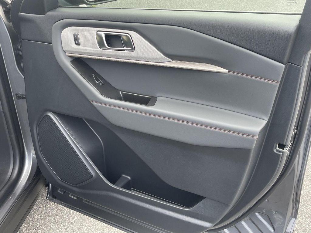 new 2025 Ford Explorer car, priced at $41,199