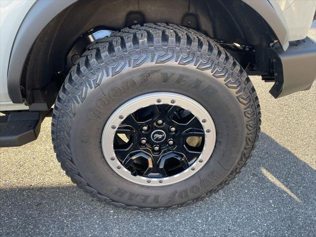 new 2024 Ford Bronco car, priced at $59,836