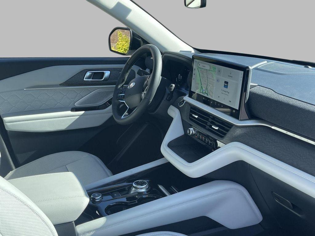 used 2025 Ford Explorer car, priced at $51,884