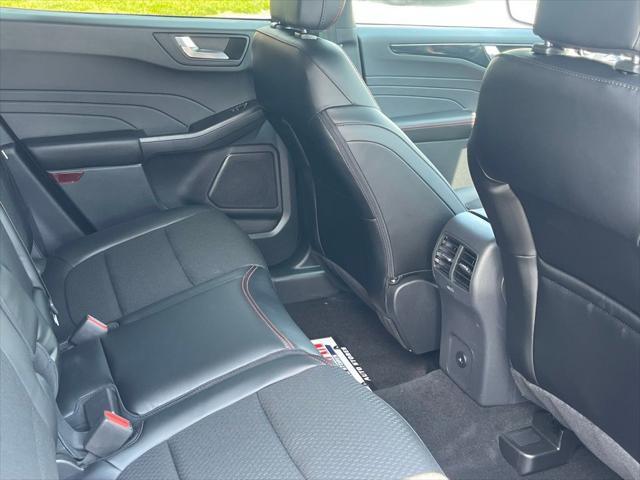 new 2025 Ford Escape car, priced at $33,674
