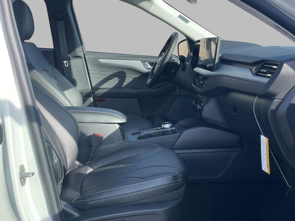 new 2025 Ford Escape PHEV car, priced at $35,911