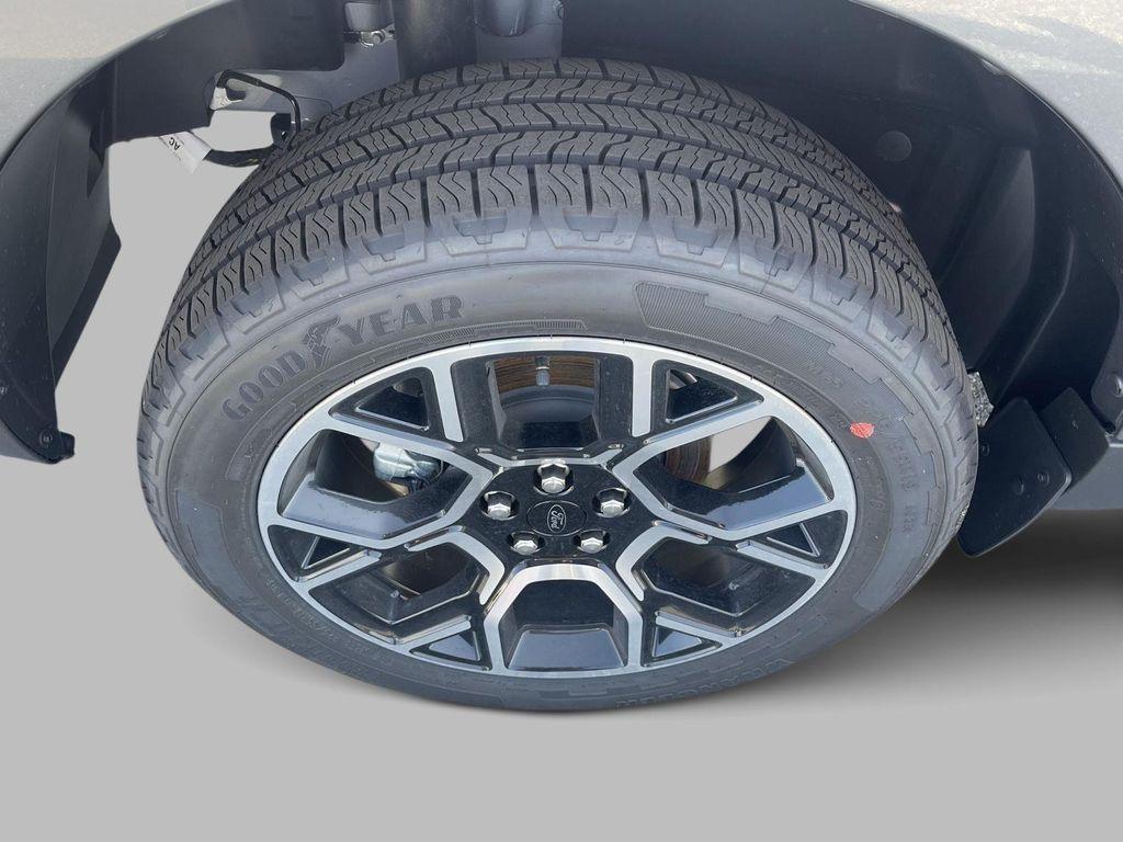 new 2025 Ford Maverick car, priced at $36,980