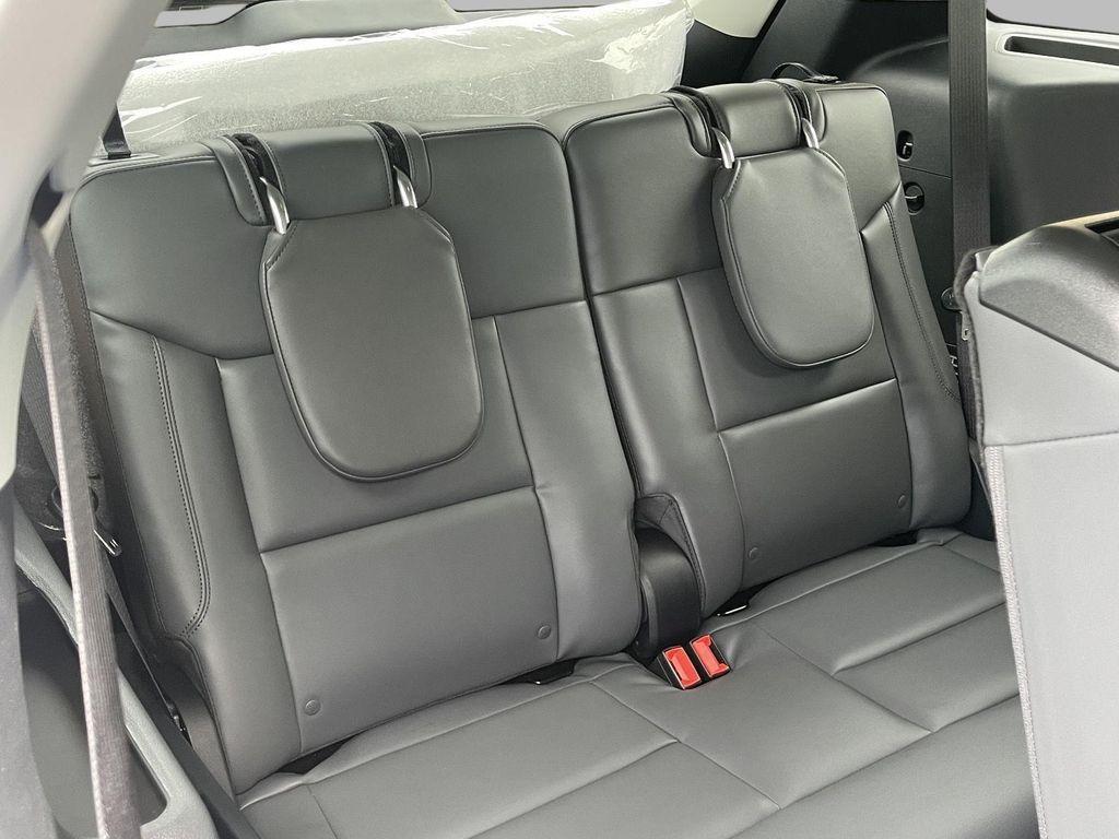 new 2025 Ford Explorer car, priced at $47,760