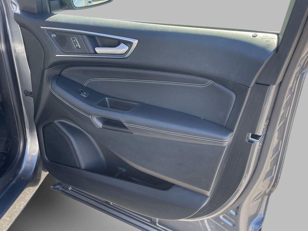 used 2024 Ford Edge car, priced at $28,471