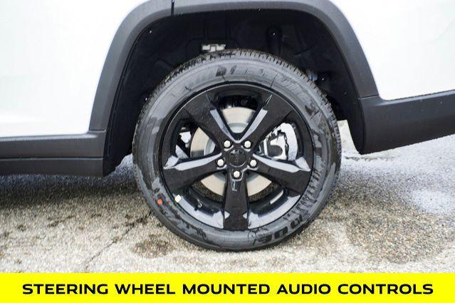 new 2025 Jeep Grand Cherokee L car, priced at $48,945