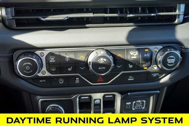 new 2025 Jeep Gladiator car, priced at $48,714