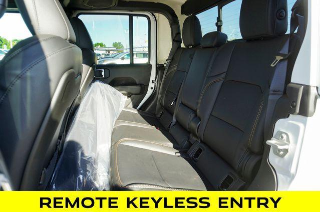 new 2025 Jeep Gladiator car, priced at $48,714
