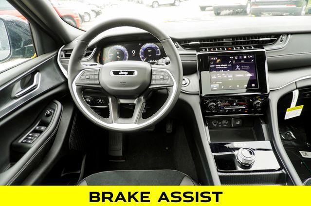 new 2025 Jeep Grand Cherokee car, priced at $44,910