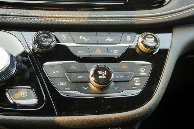 new 2025 Chrysler Pacifica car, priced at $44,368