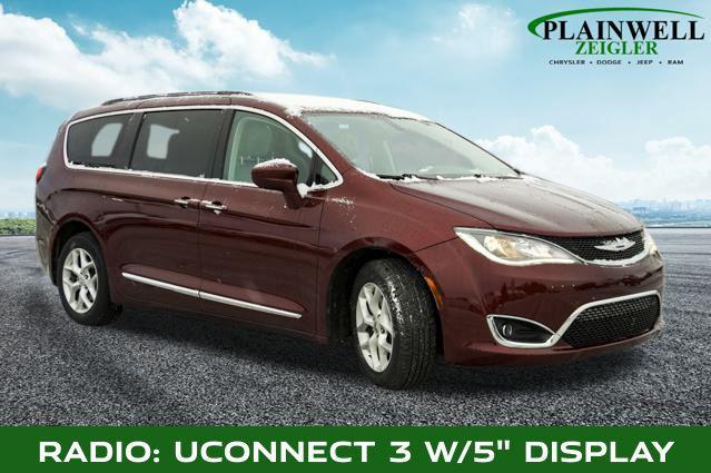 used 2017 Chrysler Pacifica car, priced at $13,995