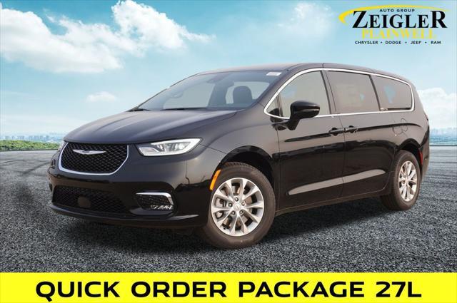 new 2025 Chrysler Pacifica car, priced at $44,368