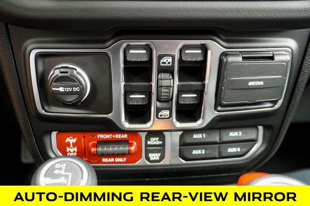 new 2025 Jeep Gladiator car, priced at $50,682