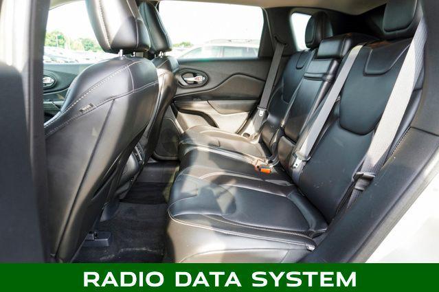 used 2015 Jeep Cherokee car, priced at $10,995