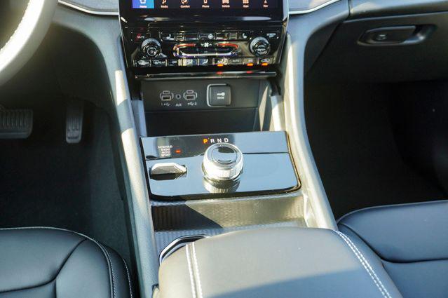 new 2025 Jeep Grand Cherokee car, priced at $46,091
