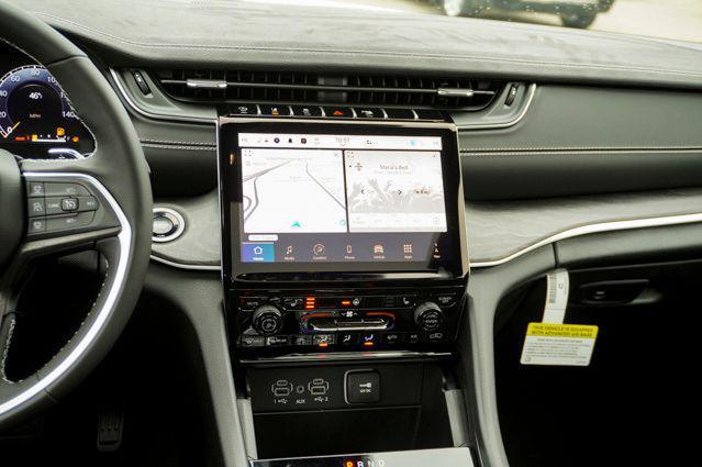 new 2025 Jeep Grand Cherokee car