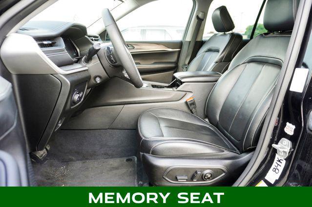 used 2023 Jeep Grand Cherokee car, priced at $28,995
