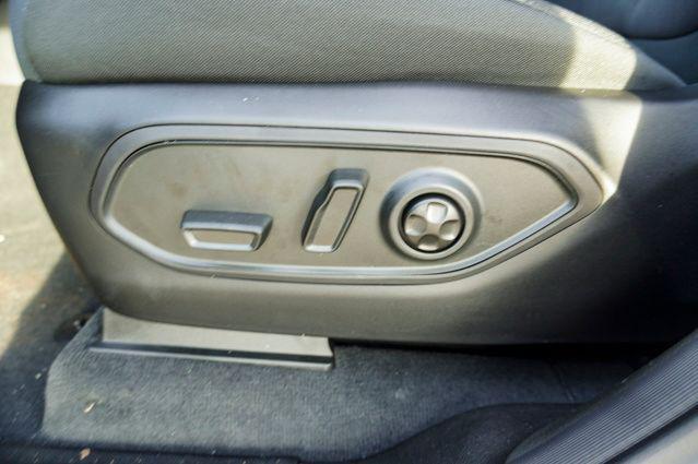 new 2025 Jeep Grand Cherokee car, priced at $42,995