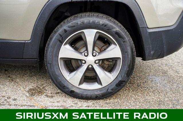used 2019 Jeep Cherokee car, priced at $17,995