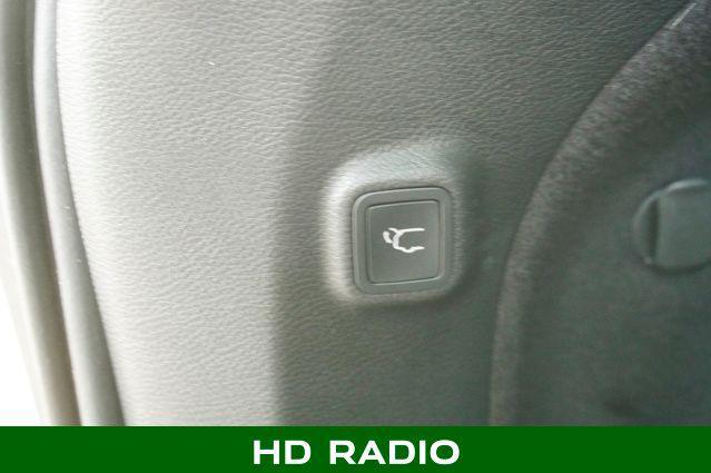 used 2019 Jeep Cherokee car, priced at $17,995