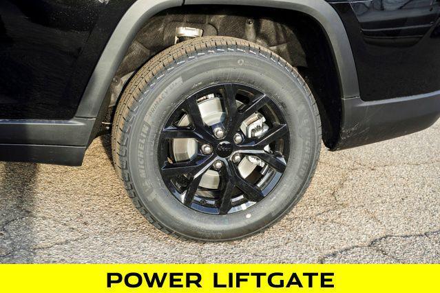 new 2025 Jeep Grand Cherokee L car, priced at $46,648
