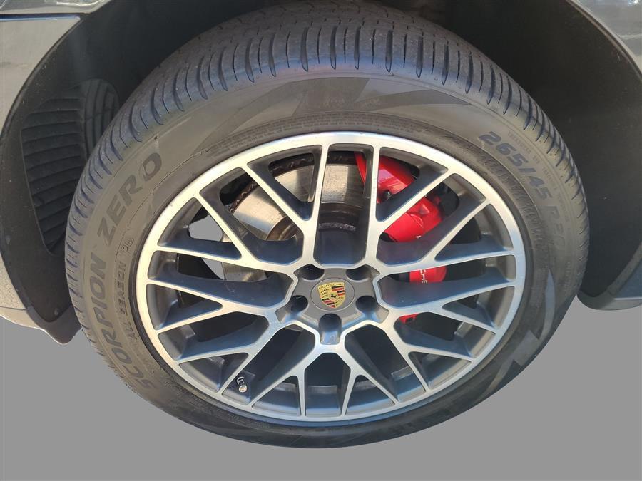 used 2018 Porsche Macan car, priced at $17,490