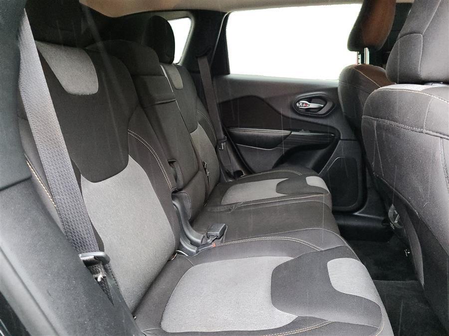 used 2014 Jeep Cherokee car, priced at $5,990