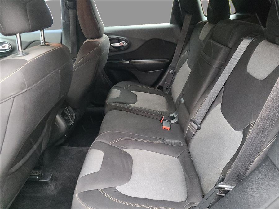used 2014 Jeep Cherokee car, priced at $5,990