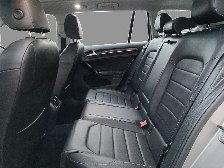 used 2015 Volkswagen Golf SportWagen car, priced at $10,990