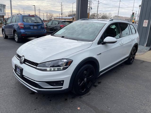 used 2018 Volkswagen Golf Alltrack car, priced at $14,999