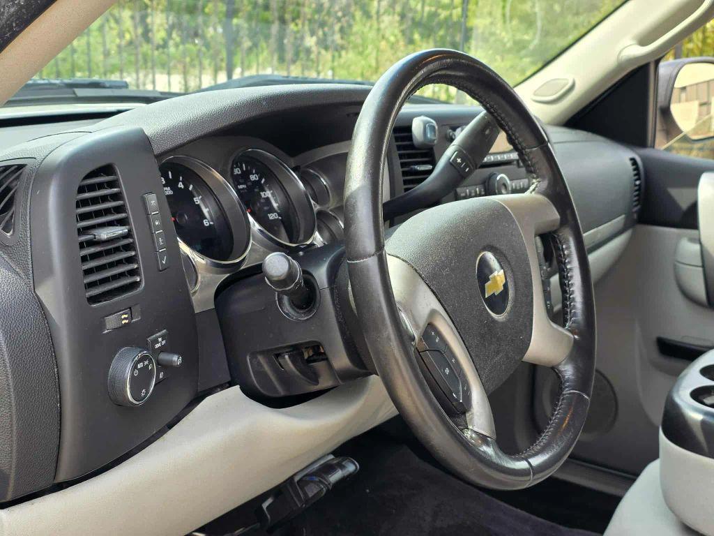 used 2011 Chevrolet Silverado 1500 car, priced at $10,990