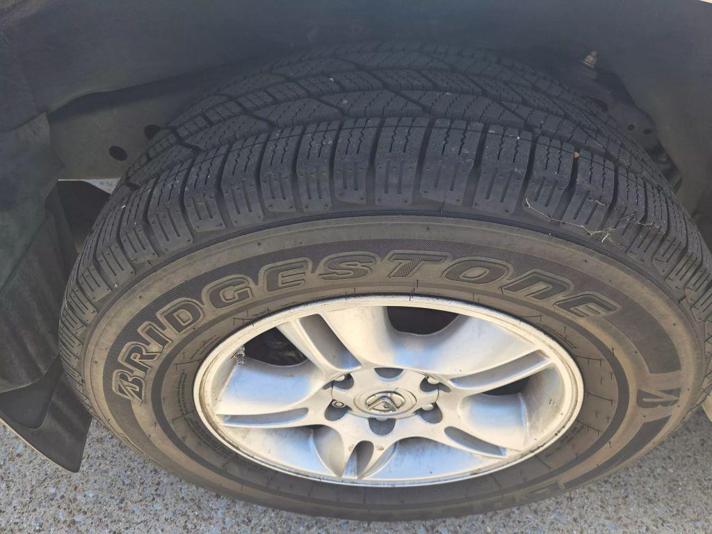 used 2006 Lexus GX 470 car, priced at $11,990