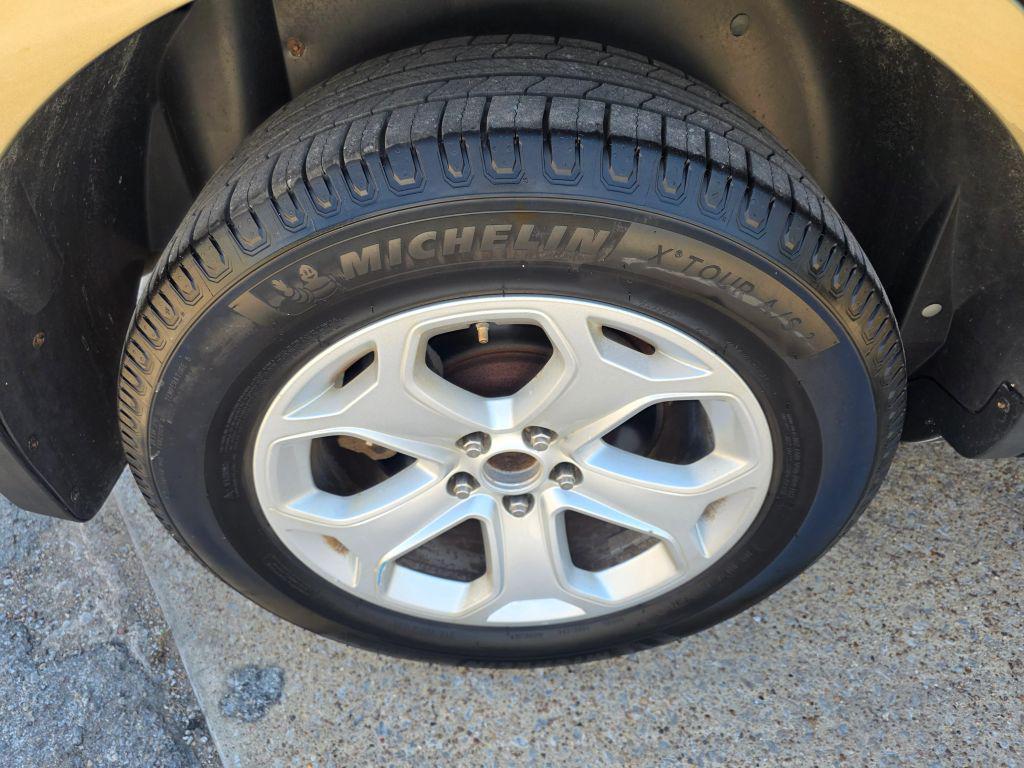 used 2013 Ford Edge car, priced at $6,990