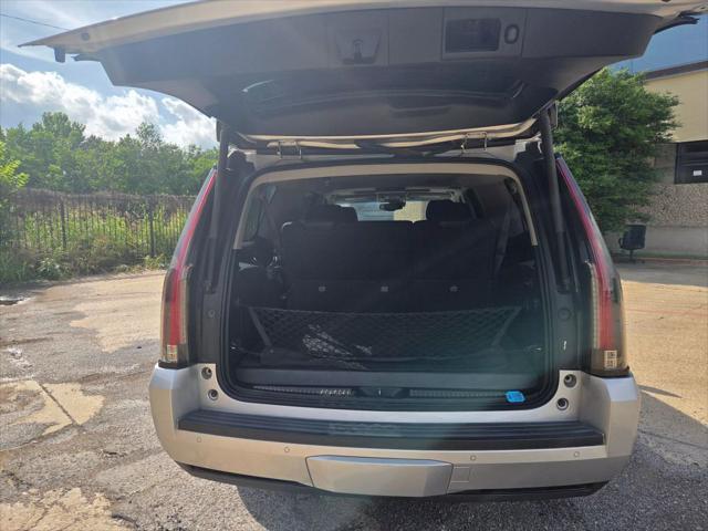 used 2016 Cadillac Escalade ESV car, priced at $18,888