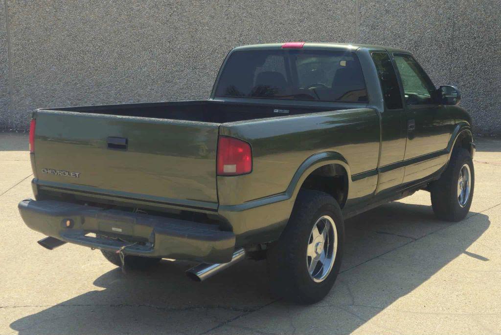 used 2001 Chevrolet S-10 car, priced at $5,990