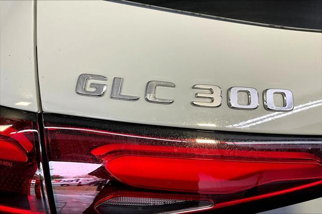 new 2025 Mercedes-Benz GLC 300 car, priced at $64,170