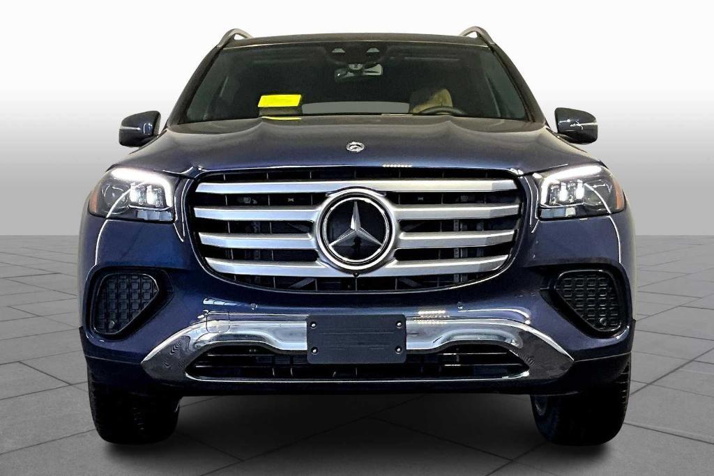 new 2026 Mercedes-Benz GLS 450 car, priced at $98,185