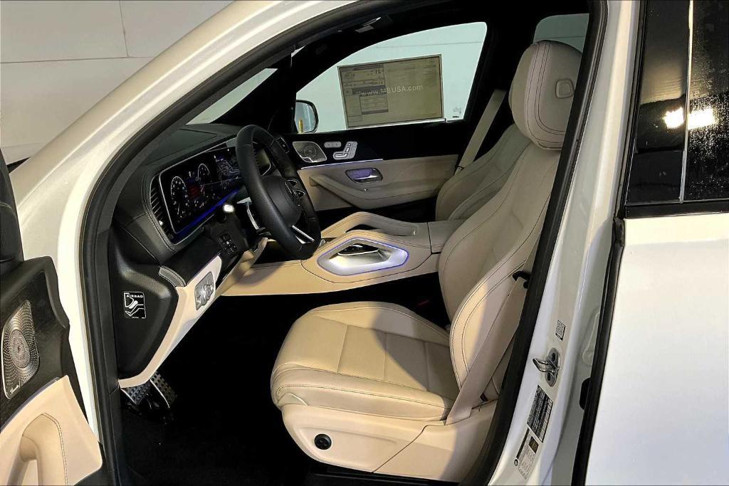 new 2025 Mercedes-Benz GLS 450 car, priced at $97,430