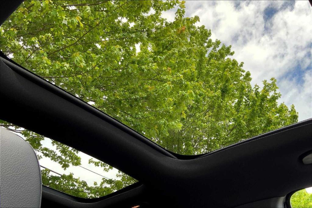 used 2024 Mercedes-Benz GLB 250 car, priced at $37,462