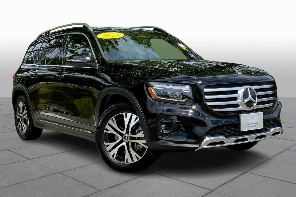 used 2024 Mercedes-Benz GLB 250 car, priced at $37,462