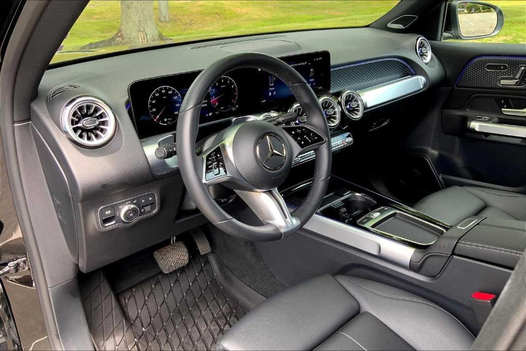 used 2024 Mercedes-Benz GLB 250 car, priced at $37,462