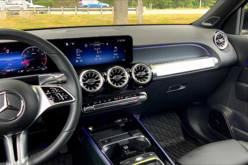 used 2024 Mercedes-Benz GLB 250 car, priced at $37,462