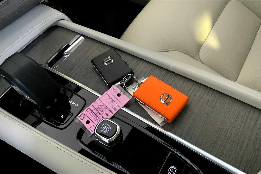 used 2023 Volvo XC90 car, priced at $38,891