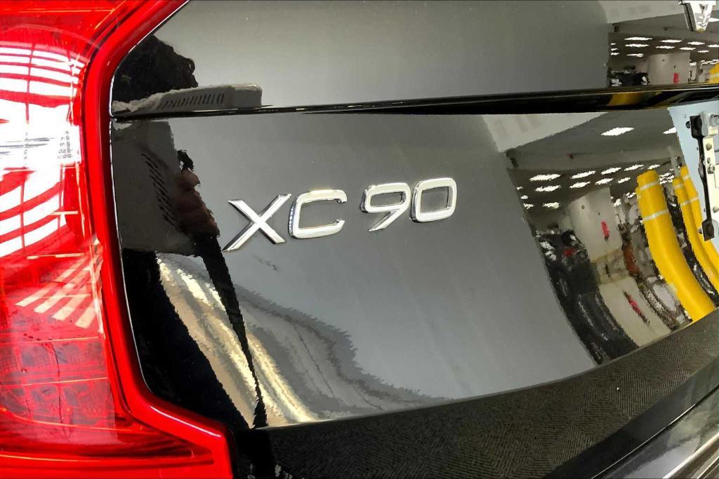 used 2023 Volvo XC90 car, priced at $38,891