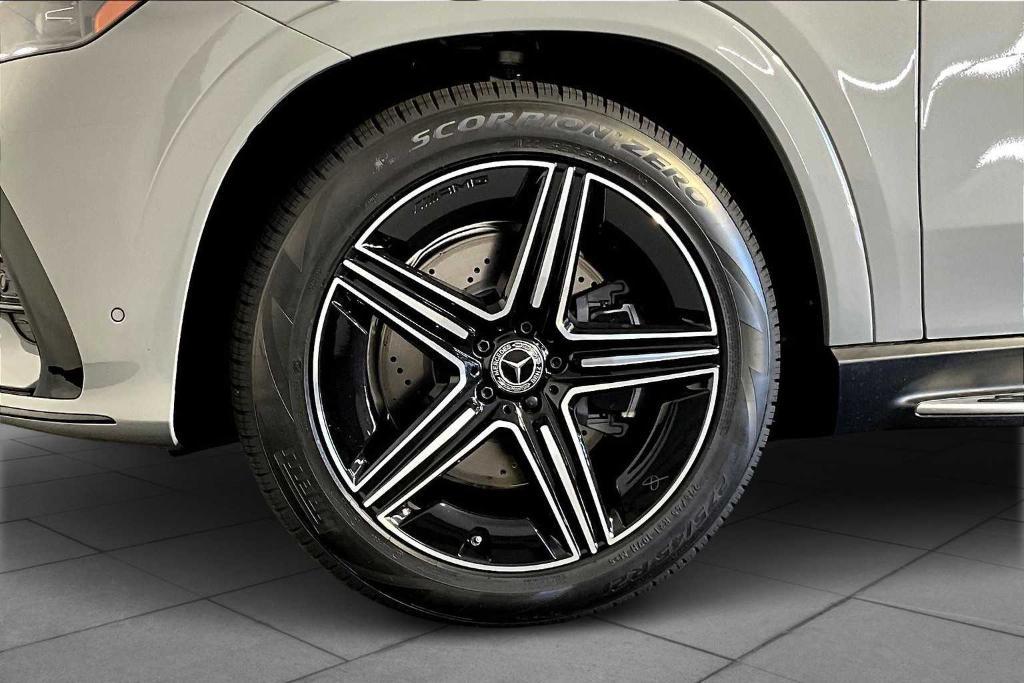 new 2026 Mercedes-Benz GLE 450 car, priced at $91,735