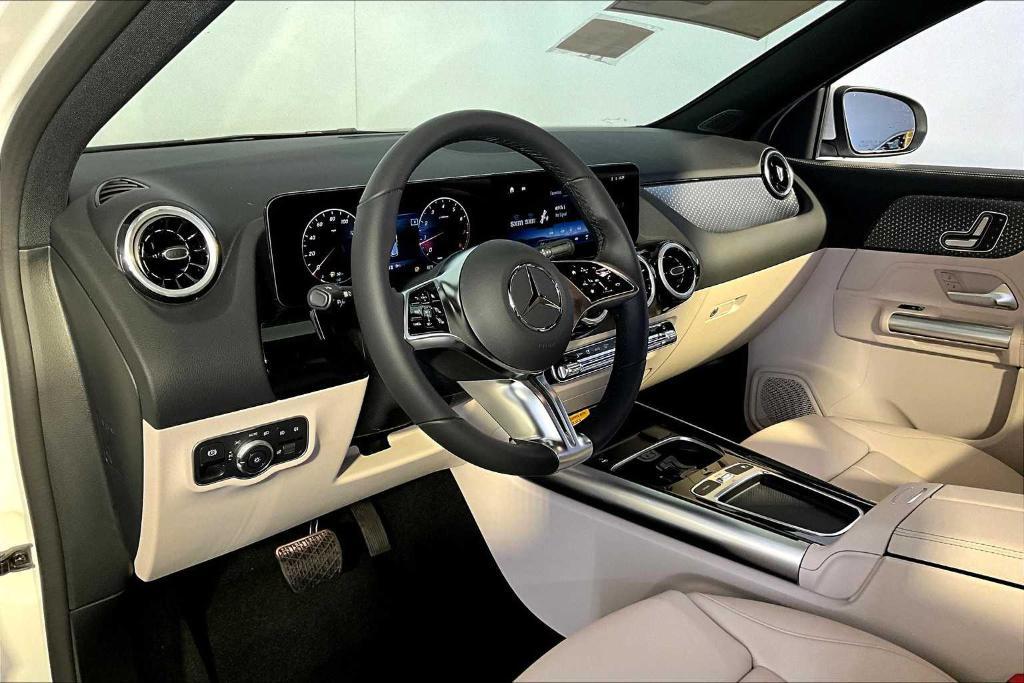 new 2025 Mercedes-Benz GLA 250 car, priced at $44,250